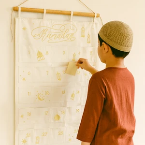Top Rated Large Fabric Ramadan Advent Calendar with Pockets ISO Standard Muslim Festive Party Supplies