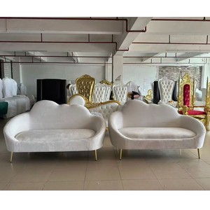 Modern Designs Wedding Party Stage Decoration Lounge Area Events Luxury Love Seat Sofa Stage Backdrop Decoration
