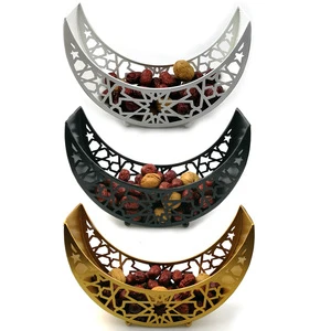 New Arrival Islamic Durable 30cm Indoor Iron Crescent Moon Tray for Snacks Fruits Food Eid Decoration Table Ramadan Supplies