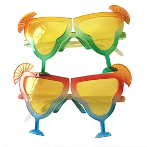 High Quality Sunglasses Comfortable Design Novelty Glasses for Beach Parties