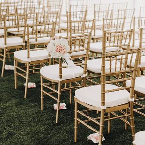 Wholesale High Quality Banquet Wedding Party Event Hotel Golden Chivari Gold Plastic Resin Chiavari Chair