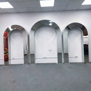 Tall Factory Price Indoor Shiny Gold Metal Arch Wedding Backdrop for Wedding Events Stage Hall Decoration