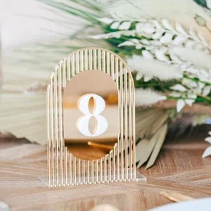 Personalized Frosted Acrylic Wedding Number Sign Custom Reception Cards Arch Shaped Modern Seat Cards Acrylic Stand Display