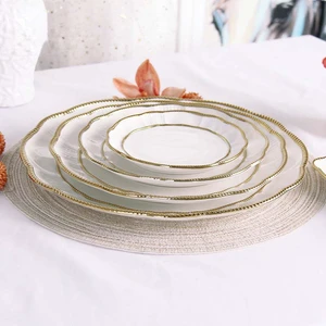 Luxury Desgin Shape with Gold Rim White Ceramic Dinner Plate Set for Catering Charge Plates Wedding Event Table Decorations