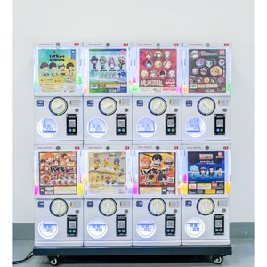 Wholesale New Trend Japanese Style Gacha Twisted Egg Machines Capsule Toy Mini Metal Gachapon Machine