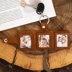 Personalized Gifting Pu Leather Mini Photo Album Keychain Pendant Folded Picture Album Keyring Portable Memory