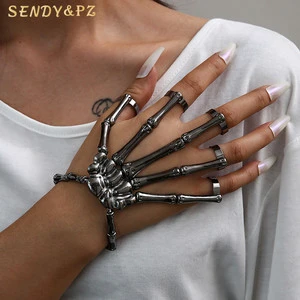 New Arrivals Personalized Punk Skeleton Hand Bone Alloy Bangle Five Finger Ring Adjustable Bracelet Party Jewelry