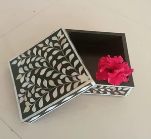 High Quality Luxury Mother of Pearl Inlaid Memorial Box Beautiful Keepsake Box Made in Vietnam for Ramadan Supplies