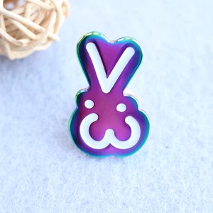 China Factory Custom Rainbow Plated Rabbit Soft Enamel Pin Custom Enamel Pin