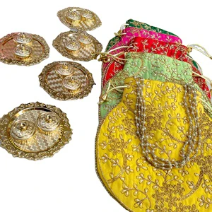 Latest Design Haldi Kumkum Holder Promotional Paper Puja Favors Bag for Housewarming Wedding & Diwali Gift Return favors