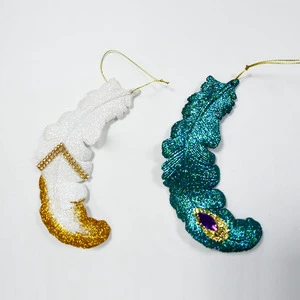 Wholesale Amazing Plastic Plumage Hanging Ornaments for Festive Christmas Decorations