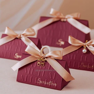 Triangle Wedding Favor Box Chocolate Candy Bag Wedding Baby Shower Birthday Guests Gift Packaging Paper Box Party Favors Event