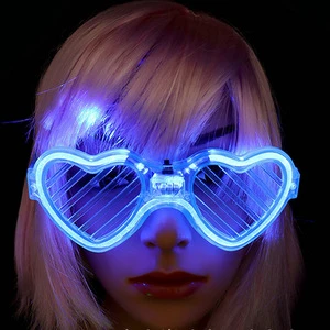 Wholesale Flashing Led Fancy LED Heart Shape Slotted Eyeglasses Glowing Glasses Holiday Glowing Props for Party Activity