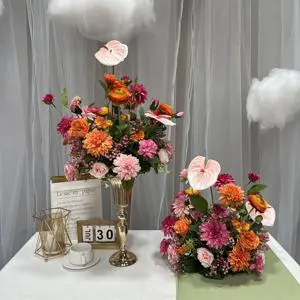 Wedding Centerpieces and Table Decorations Rose with Baby's Breath Flower Table Wedding Centerpiece