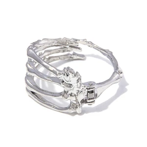 Unique Features Fashion Halloween Party Gift Create Head Skeleton Claw Metal Bracelets and Bangles for Women