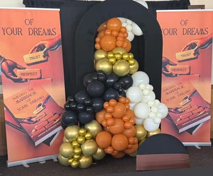 Custom Full Color Retractable Roll up Banner Portable Foldable Stand for Wedding Party Event Scene Decoration Display