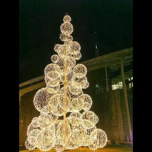 Guangdong Giant Christmas Tree Ball Decorations Tree Stand and Accessories for the Holiday Season