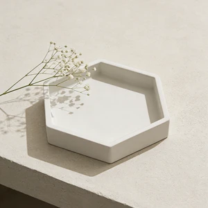 MOHOM Round Luxury Design Minimalist Eco-friendly Concrete Decor Tray-Customizable Color & Size For Wedding & Ramadan Gifts