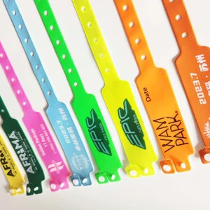 Wholesale Promotion Activity Cheap Items Disposable Vinyl VIP Event Bracelet Wristbands