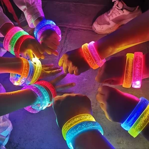 Custom LED Flash Light up Bubble Bracelets Glowing Sticks Clubs Concerts Party Favors Birthday Christmas New Year Toys Wristband