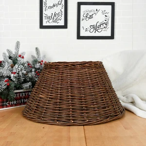 Handmade Woven Frame Props Christmas Tree Stand and Accessory Ornaments for Scene Layout Crafted Apron Decorations