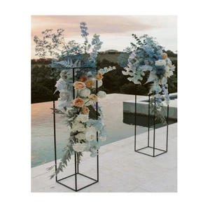 Superior Quality Customized Black Wedding Centerpieces & Table Decorations Standard Design in Bulk Sizes