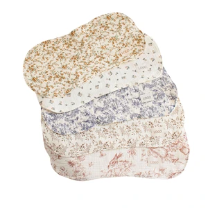 Wholesale Enfant Colored Bib Muslin Animal Burping Cloth Cotton Burp Cloths Custom