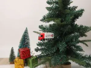 Personalized Christmas Ornament Handmade Glass Snow Truck with Mini Tree Festive Hanging Decoration for Home