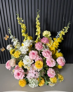 Most Popular Yellow Pink Flower Ball Event Table Centerpiece Flower Runner OEM Wedding Decorative