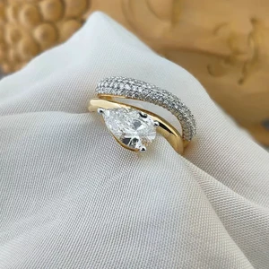 Pear Cut Diamond Ring in Yellow Gold, Radiant Elegance for Every Party Moment