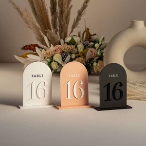 Custom Luxury Modern Acrylic Seat Card Table Numbers Sign for Celebration Party Wedding and Various Event Table Settings Types