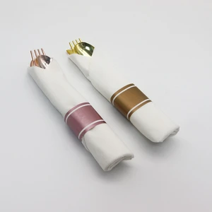 Eco-Friendly Plastic Gold Rose Gold Disposable Cutlery Set With Fancy Napkin Forks Knives Spoons For Party Wedding