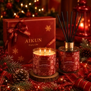 AIKUN OEM ODM Factory Source Reed Diffuser Candle Relaxation Aromatherapy Set For Premium Christmas Style Gift Box