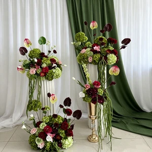 Custom Wedding Decor Entrance Sign Artificial Hydrangea Flower Green Decoration Pillows Burgundy and Pink Flower Arrangement