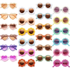 Wholesale Factory Cheap PC Kids Sunglasses Fashionable UV400 Carton Eyewear Candy Color Sunglasses For Boys And Girls