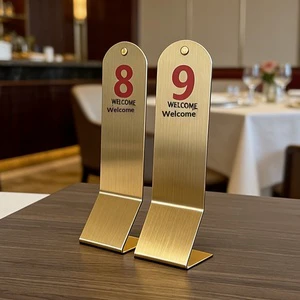 Multifunctional Golden Vertical Stainless Steel Table Number Holder Clip with Custom Plate for Hotel Restaurant Place Cards