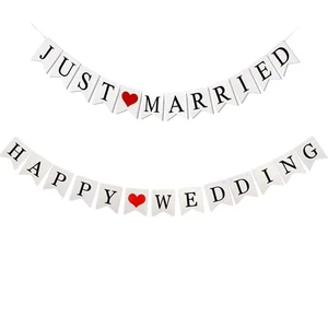 Vintage Just Married Banner Rustic Wedding Decoration for Newlyweds Bridal Shower Party Home Wall Hanging Photo Booth Prop