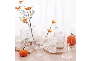 Vintage Minimalist Wedding Tabletop Glass Crystal Vase Muti Size Hydroponic Green Plant Flower Vase With Vertical Stripe Pattern