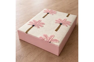 Customized Wedding Embroidery Palm Chocolate Pralines Date Gift Boxes Flip Luxury Sweet Pastry Chocolate bar Candy Box Packaging