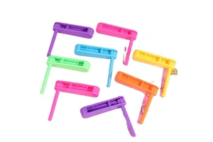 Party Cheering Hand-Cranked Plastic Whistle Toys for Festive Events Giveaway Gifts