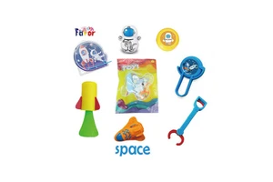 Wholesale Promotional Gift Carnival Gift Goodie Bag Fillers 8PCS Classic Plastic Space Party Favor in Bulk