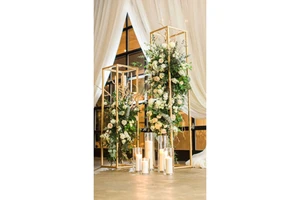 Wedding Tabletop Centerpiece Gold Color Set of 2 Different Size Metal Flower Stand for Wedding Party Event Decoration