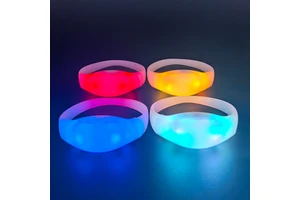 Hot Selling 15-Color LED Flashing Soft Wristband with 4-6 Hours Battery Life for Concerts Festivals & Parties-ROMANCE Style