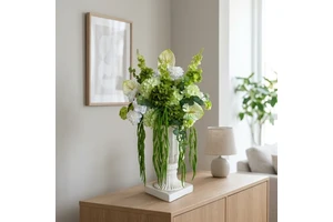 Luxury Spring Green Wine Table Centerpiece Flower Silk Artificial Rose White Greenery Centerpiece Floral For Wedding Decoration