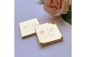 Personalized Wedding Chocolate Favors with Luxury Gold Silver Glass Box Custom Plexi Mirror Tags Wedding Gifts for Guests