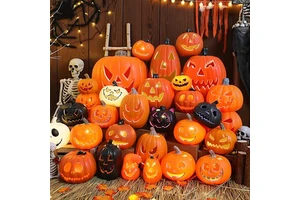 Joylit Wholesale Artificial Halloween Decoration Plastic Pumpkins for Festival Party Fall Harvest Home Decor