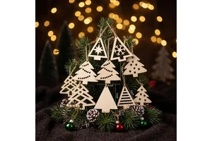 Factory Wholesale Customized Color Size Home Christmas Decorations Hollow Wood Irregular Ornaments Handicraft Fashion Holiday