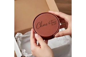 Custom Print Logo Pu Leather Drink Coasters Wedding Laserable Leather Drink Coaster With Holder Set