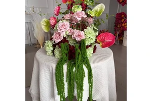 Customized High Quality Wedding Event Table Centerpieces Artificial Silk Cally Lily Flower Ball Decorations