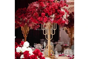 Wedding Supplies Event Table Decoration Flower Vase Table Centerpiece Gold Iron Flower Stand for Wedding Table Centerpiece